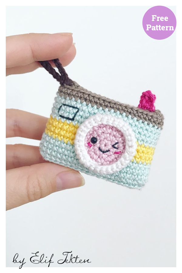 Kawaii Camera Keychain Free Crochet Pattern