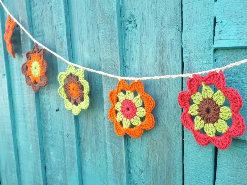 Crochet Flower Garland Free Pattern