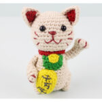 Free Lucky Cat Amigurumi Crochet Pattern