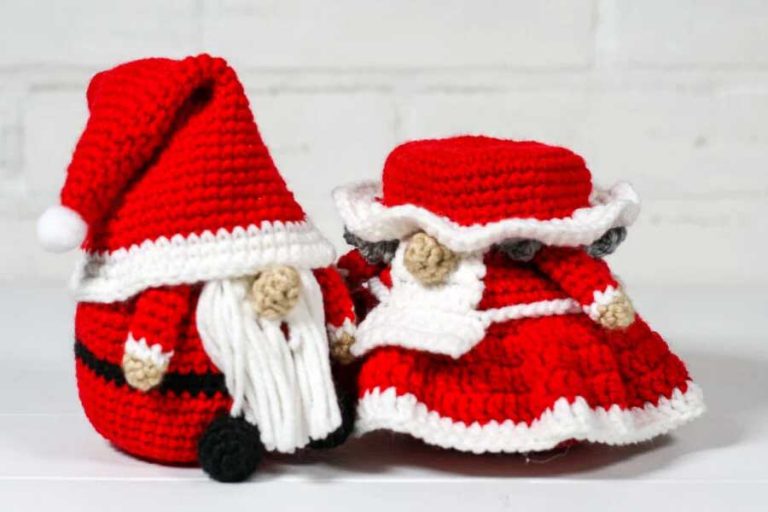 Christmas Gnomes Amigurumi Free Crochet Pattern