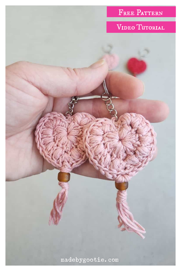 Heart Keychain Free Crochet Pattern and Video Tutorial