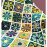 Retro Daisy Baby Blanket Free Crochet Pattern